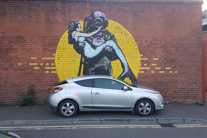 Belfast Music and Street Art Small Group Guided Experience - How the guide style affects your night (quirky can be great, if it fits you)