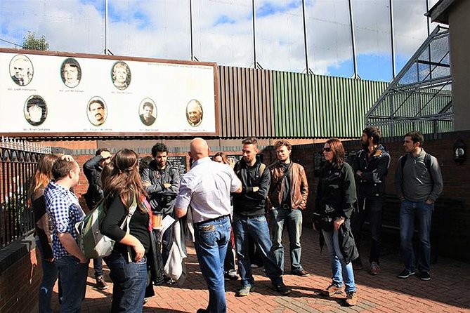 Belfast Political Tour-Conflicting Stories Walking Tour - Stop 1 on the nationalist side: Bobby Sands, the International Wall, and D Company