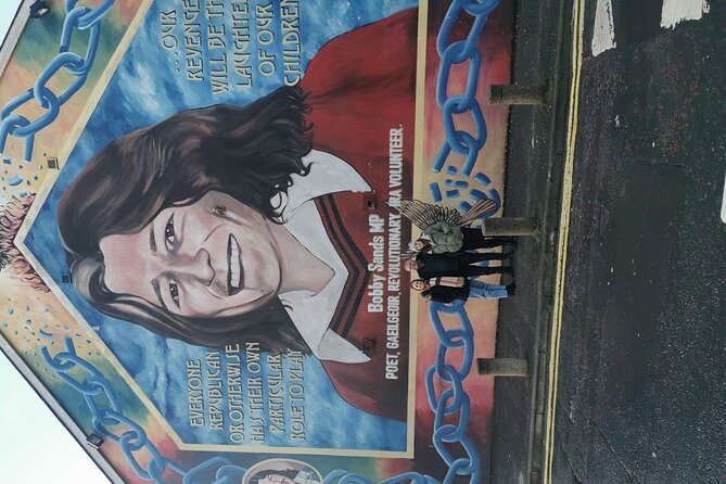 Belfast's Political Mural Taxi Tour - Stop 4: Shankill Road, Protestant and Unionist storytelling with photo stops