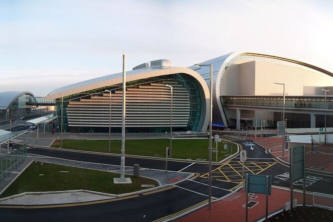 Belfast to Dublin Airport Private Transport up to 4 passengers - The Human Touch: Martin And Grace Make The Ride Feel Like A Plan