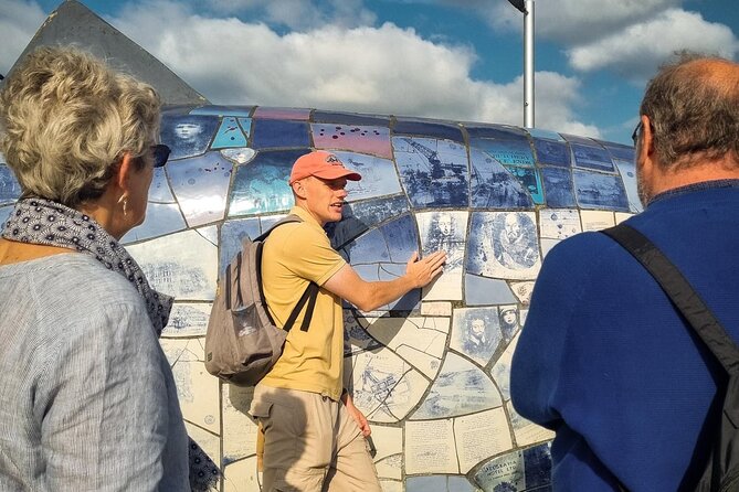 Belfast Walking Tour: City Centre History, Troubles & Stories - Corey’s guide style, small-group pacing, and why headsets matter