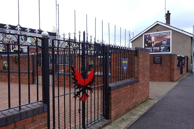 Black Taxi Tour and Crumlin Road Gaol tour Combo - Who this Belfast combo is perfect for