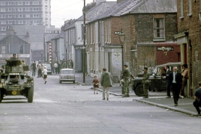 Cab Tours Belfast Famous Black taxi tours private 2hrs adventure - Stop 2: Shankill Road, loyalist stories, war scars, and memorials