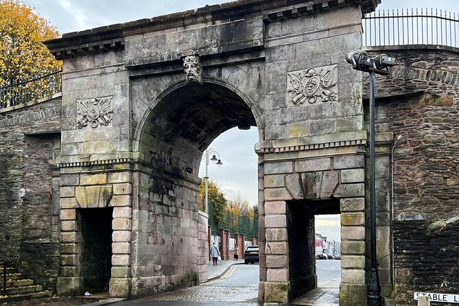 Derrie Danders: Unveiling Derry's Dark & Haunted Past Audio Tour - Butcher’s Gate and the SS Londonderry Escape Attempts