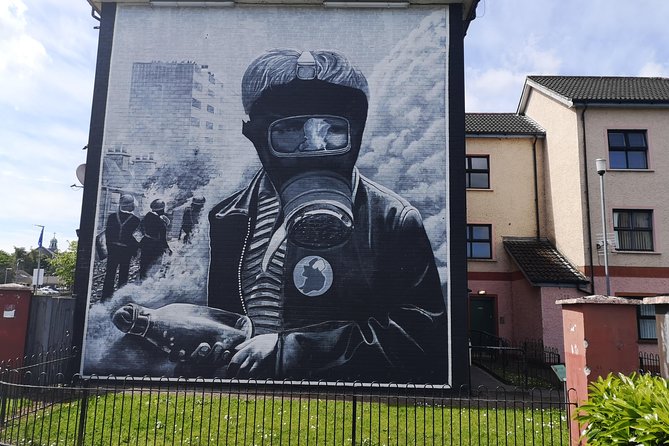 Derry City: The troubles Bogside walking tour - Time on the ground: 1 hour on paper, plan for closer to 90 minutes