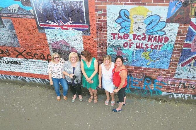 Famous 1.5 hour Belfast Murals Tour - Why Belfast Murals Tell the Troubles Story So Fast