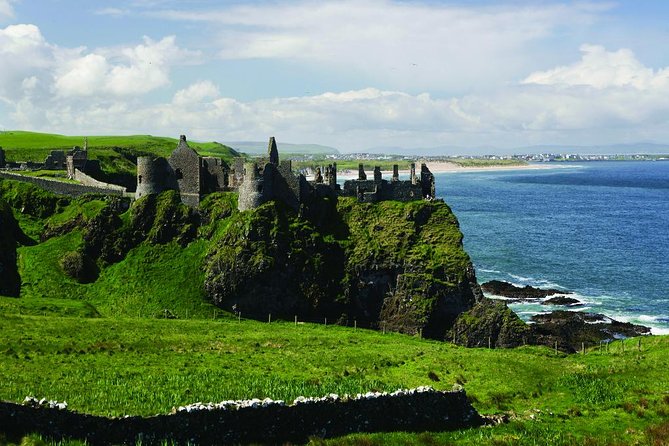 Giant’s Causeway and Titanic Experience from Belfast Port - From the Port of Belfast to Titanic Belfast, this is a fast-paced day