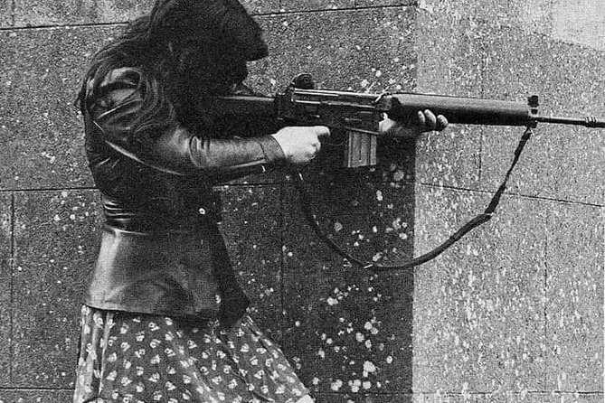 IRA Troubles Conflict Private Tour Museum Graves Murals and Political Analysis - Peace Walls, Peace Gates, and the act of writing a message of peace
