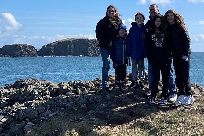 Luxury Giants Causeway Tour in Mercedes + FREE Belfast Mural Tour - Bushmills Distillery tasting: how it fits the schedule