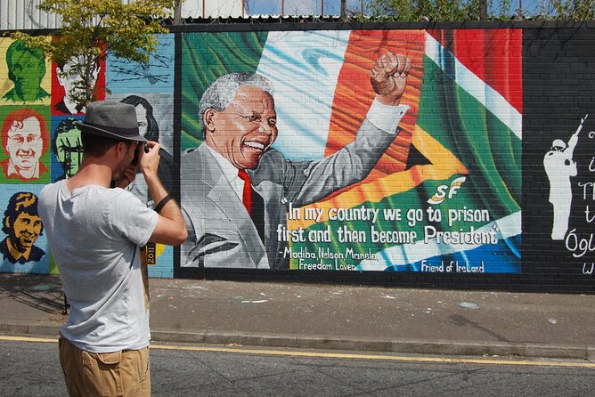 N0 1 Belfast black cab Irish and British mural 2hr private tour - Early pickup in Belfast city center, and why the start time matters