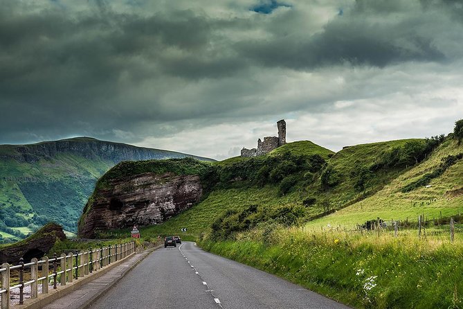Northern Highlights Full-Day Guided Tour in Northern Ireland - Key things that make this tour work so well