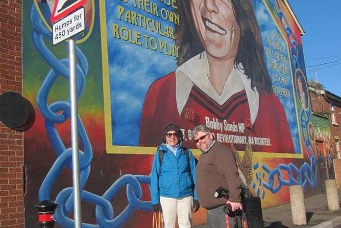 Official World Famous Belfast Taxi Tour ™ - How the private taxi tour really plays out on the street