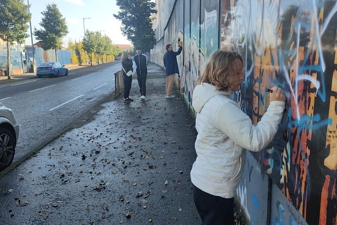 Private Belfast Black Taxi Tour - Peace walls: what they mean, and why they feel different in person