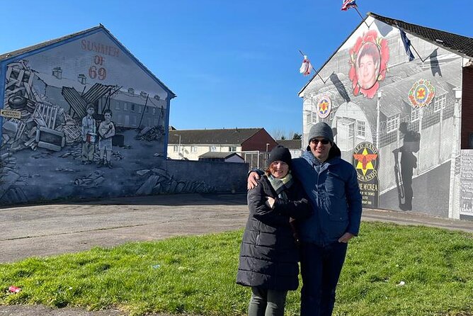 Private Belfast Mural & Giant's Causeway Tour from Belfast (2 in 1) - Bushmills distillery: grain-to-glass with tasting at the end
