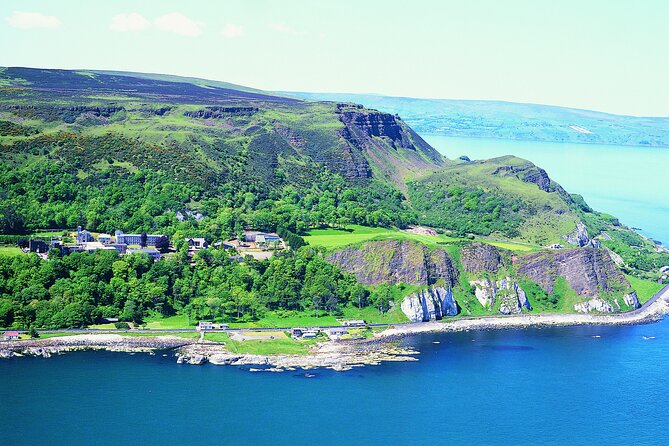 Private Giants Causeway Tour Tour For Up to 15 People - Should You Book This Private Giants Causeway Tour?