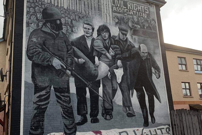 Private Guided Walking Tour in Derry City - Stop 1: Free Derry Corner photostop in the Bogside