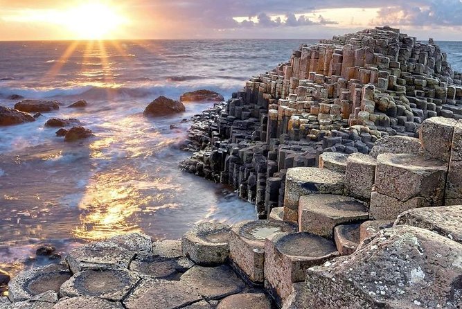 Private Luxury Mercedes Rope Bridge Giants Causeway Coastal Tour - Dunluce Castle: dramatic ruins plus Game of Thrones cliff energy