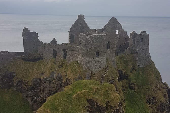 Private tour of the Antrim coast , Giants Causeway and Game of Throne locations - Time management for a 6 to 8 hour coast marathon