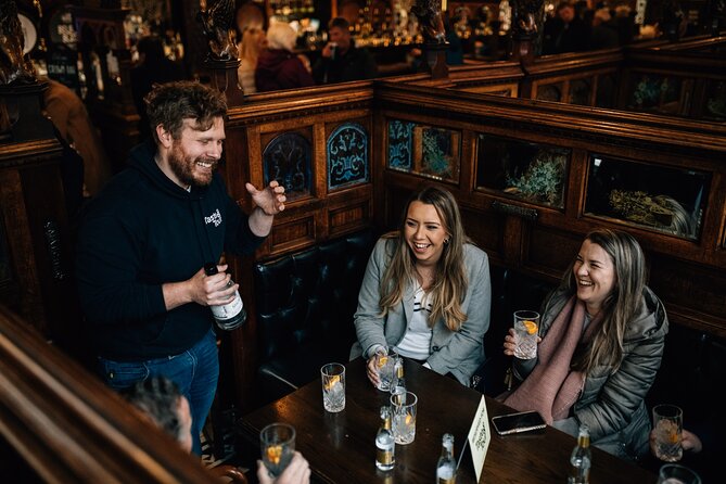 Taste & Tour: Guided Gin Tour in Belfast - Stop 1: Crown Liquor Saloon, Victorian Style and Your First Traditional Gin
