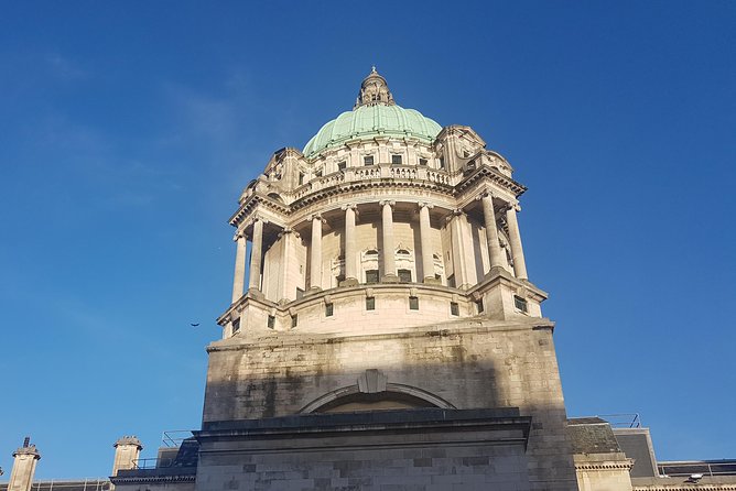 The Real Eclectic Belfast City Walking Tour/Experience. - A night-walk Belfast primer, built for first-timers
