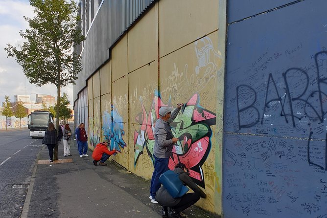 Visit Belfast top attractions in one day - Comfort and logistics that actually affect your day