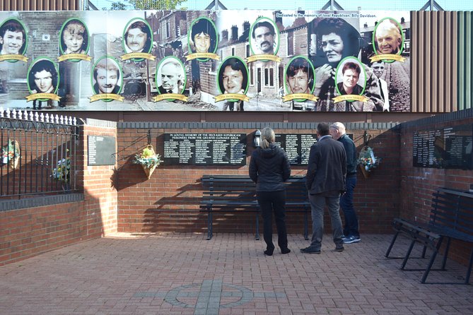 World Famous Private Belfast Troubles Taxi Cab Tour 2 Hour - Stop 6: Peacewall Taxi Tours, the 20+ Mile Divide, and Signed Names